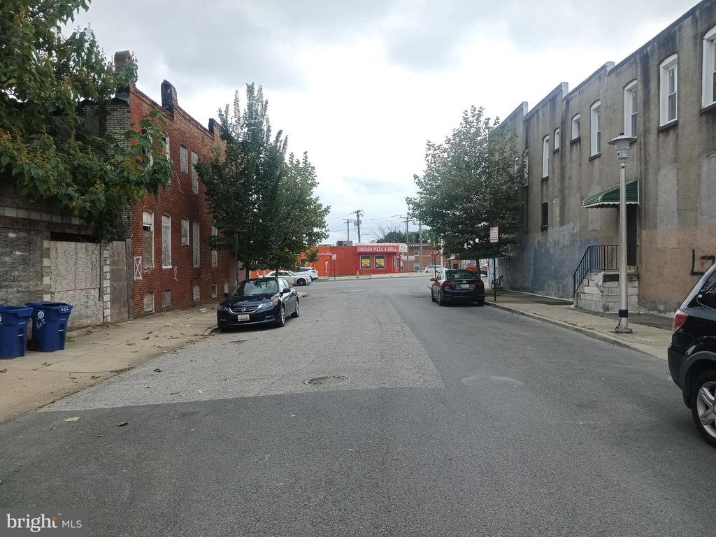603 N DUKELAND ST, Baltimore, MD 21216