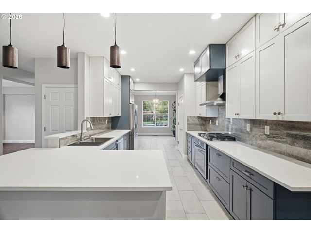 4771 CHATHAM St Se, Salem, OR 97302