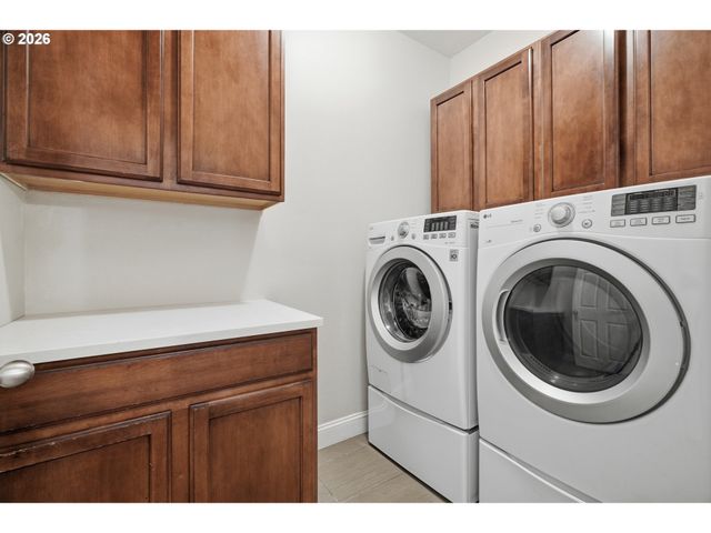 4771 CHATHAM St Se, Salem, OR 97302