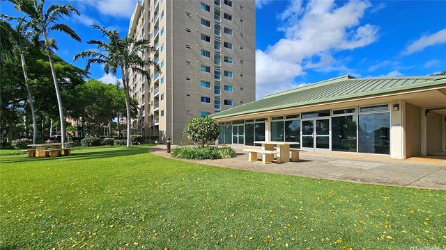 94-302 Paiwa Street 902, Waipahu, HI 96797