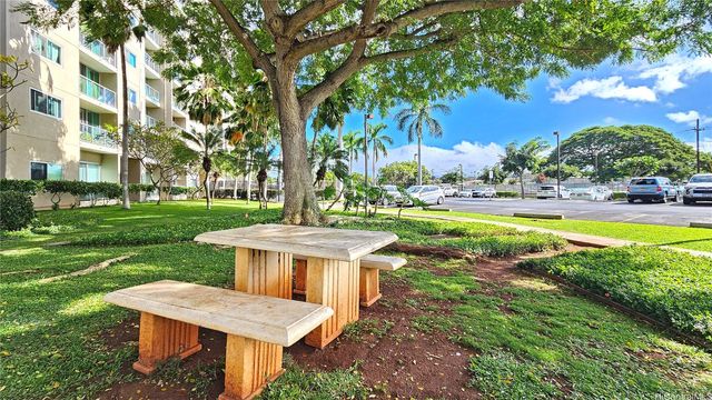 94-302 Paiwa Street 902, Waipahu, HI 96797
