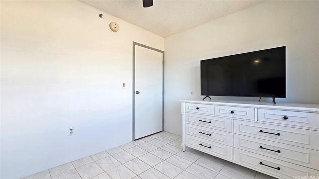 94-302 Paiwa Street 902, Waipahu, HI 96797