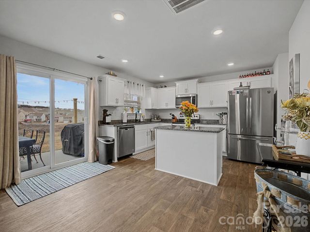 1718 Gaston Mountain Drive, Dallas, NC 28034