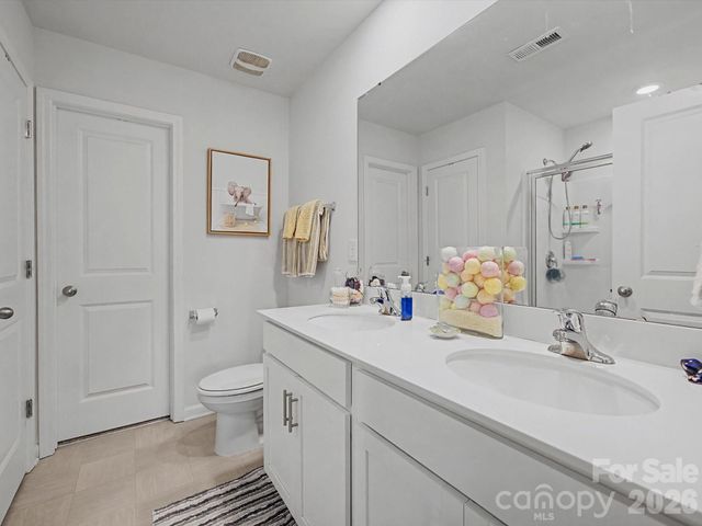 1718 Gaston Mountain Drive, Dallas, NC 28034