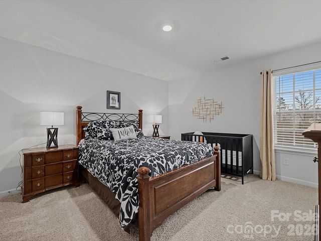 1718 Gaston Mountain Drive, Dallas, NC 28034