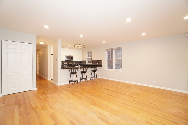 1103 N Crosby Street A, Chicago, IL 60610