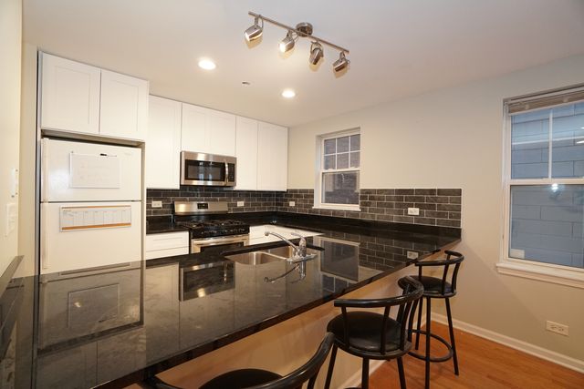 1103 N Crosby Street A, Chicago, IL 60610