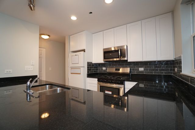 1103 N Crosby Street A, Chicago, IL 60610