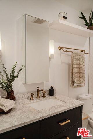 1010 Palm Avenue 106, West Hollywood, CA 90069