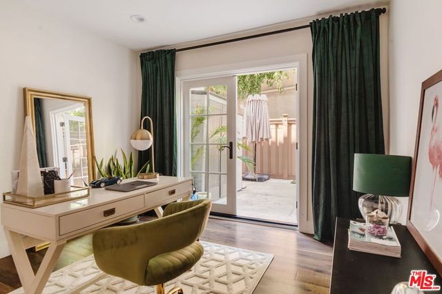 1010 Palm Avenue 106, West Hollywood, CA 90069