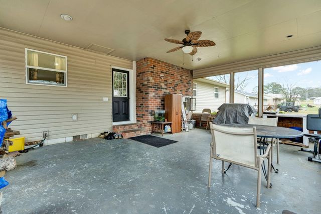 2025 Hawk Street SE, Cleveland, TN 37323