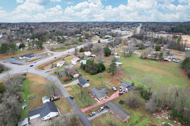 2025 Hawk Street SE, Cleveland, TN 37323