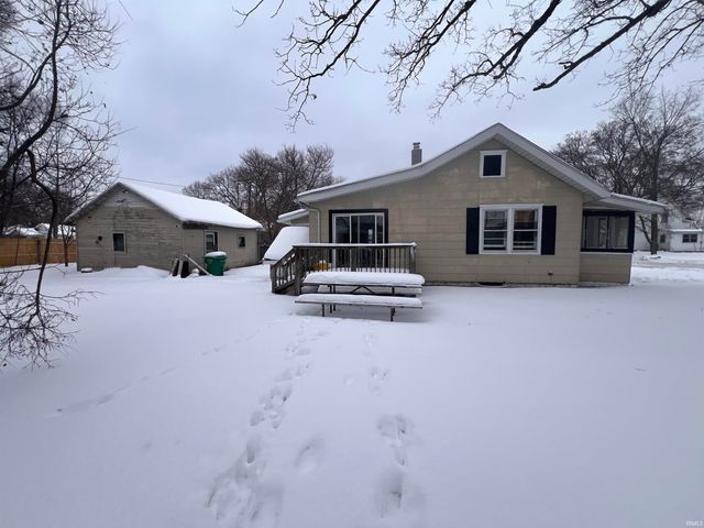 1801 Robinson Street, South Bend, IN 46613