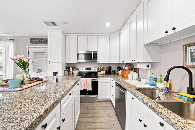 16714 E Forrestal, Montgomery, TX 77316