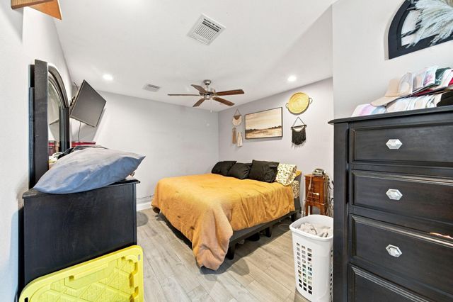 16714 E Forrestal, Montgomery, TX 77316