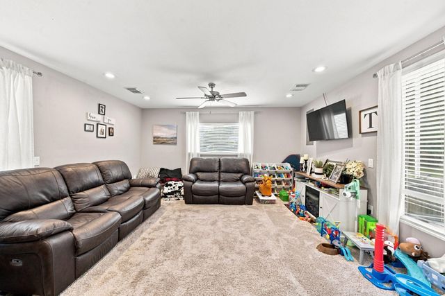 16714 E Forrestal, Montgomery, TX 77316