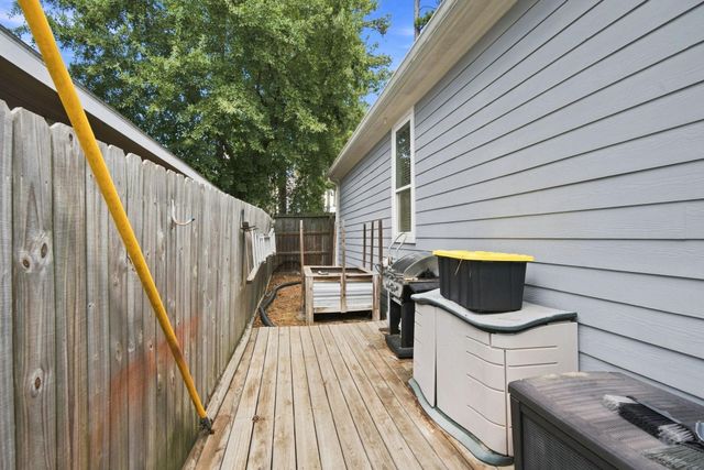 16714 E Forrestal, Montgomery, TX 77316