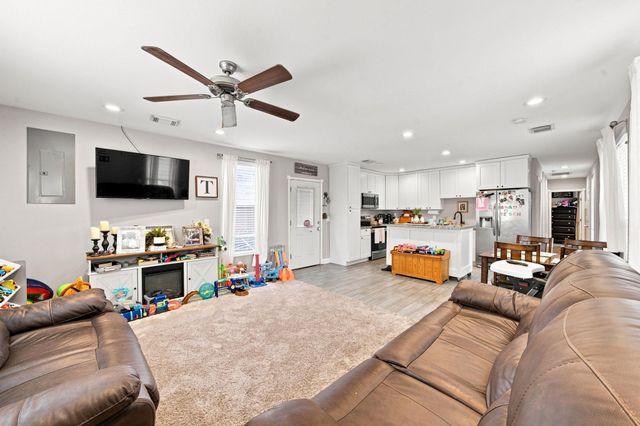 16714 E Forrestal, Montgomery, TX 77316