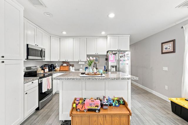 16714 E Forrestal, Montgomery, TX 77316