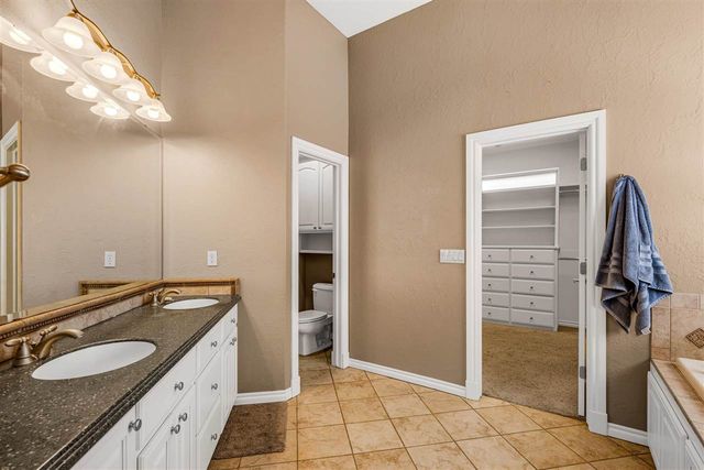 409 NW 76th St, Lawton, OK 73505