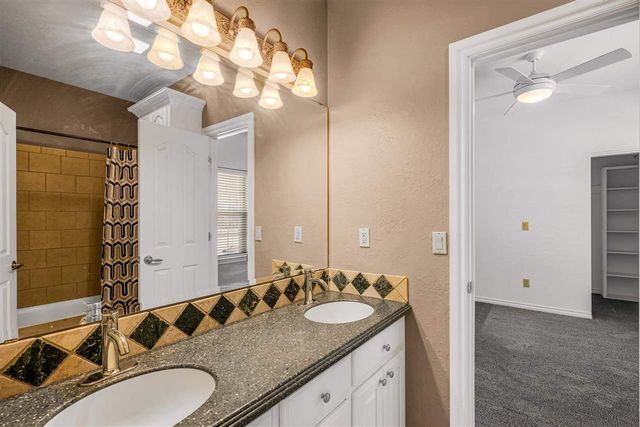 409 NW 76th St, Lawton, OK 73505