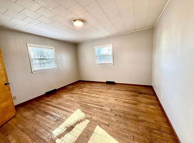 242 River Forest Road, Evansdale, IA 50707