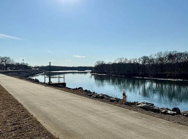 242 River Forest Road, Evansdale, IA 50707