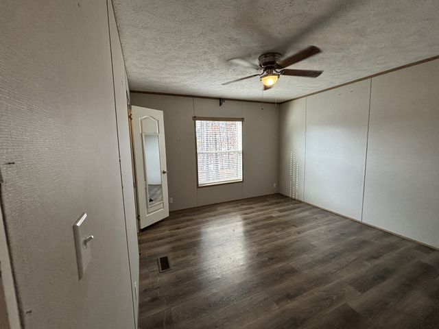 2712 Jr Dr, Knoxville, TN 37921