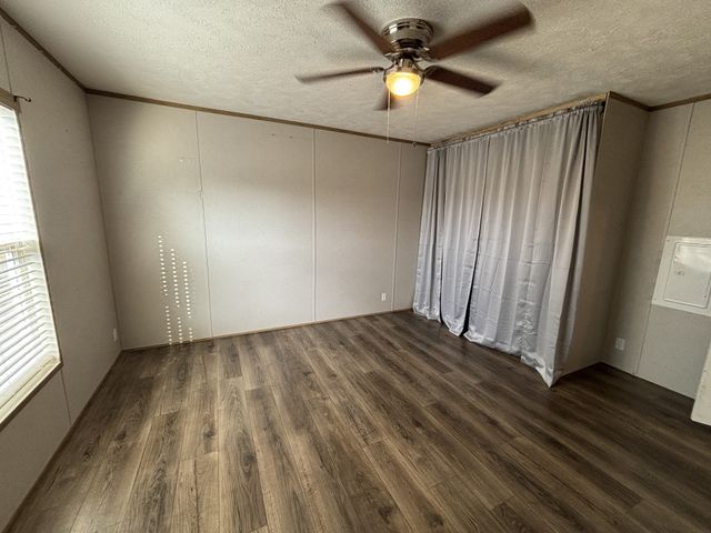 2712 Jr Dr, Knoxville, TN 37921