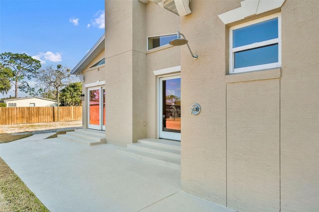 2433 DUQUESNE AVENUE, Apopka, FL 32712