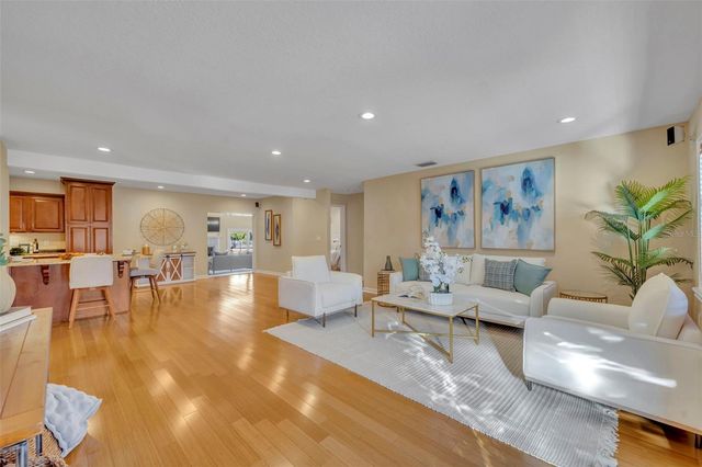 2433 DUQUESNE AVENUE, Apopka, FL 32712