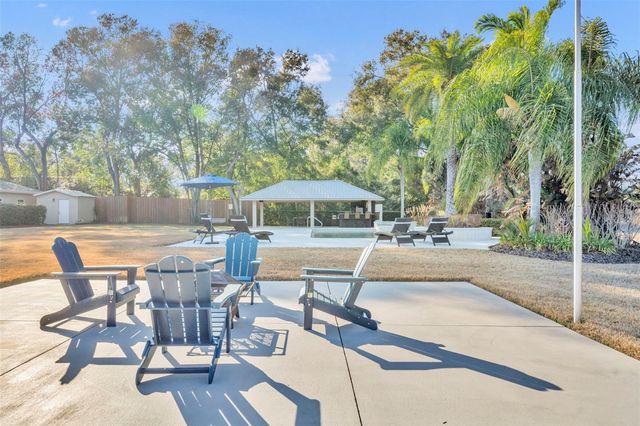 2433 DUQUESNE AVENUE, Apopka, FL 32712