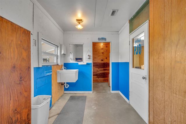 2433 DUQUESNE AVENUE, Apopka, FL 32712