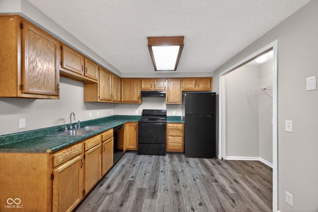 9254 E 39th Place, Indianapolis, IN 46235