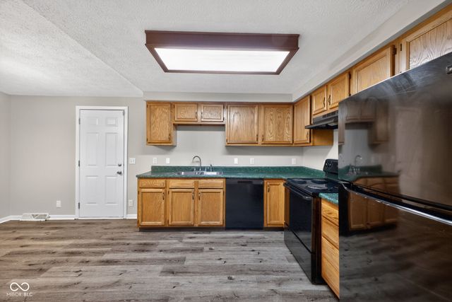 9254 E 39th Place, Indianapolis, IN 46235