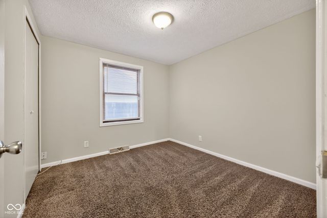 9254 E 39th Place, Indianapolis, IN 46235