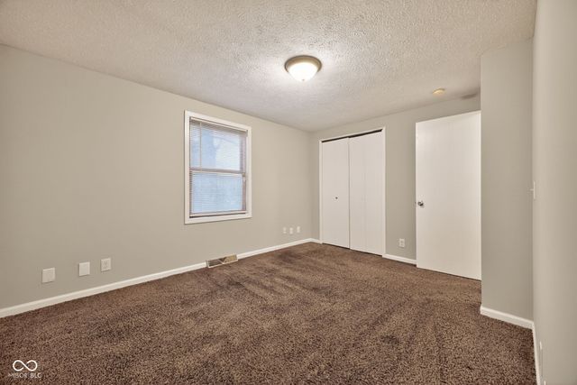 9254 E 39th Place, Indianapolis, IN 46235