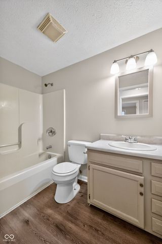 9254 E 39th Place, Indianapolis, IN 46235