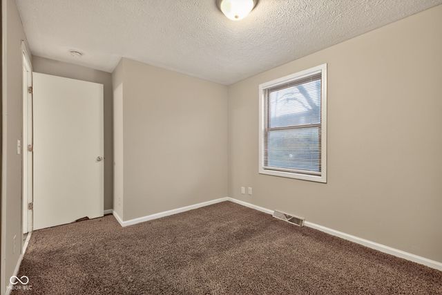 9254 E 39th Place, Indianapolis, IN 46235