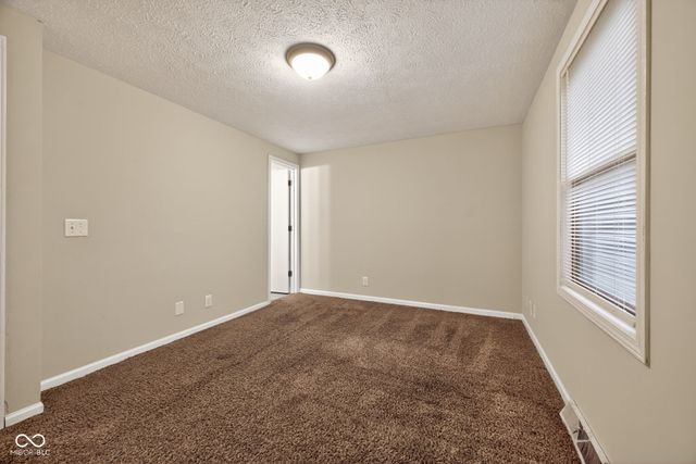 9254 E 39th Place, Indianapolis, IN 46235