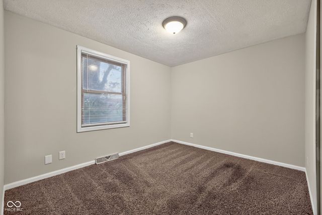 9254 E 39th Place, Indianapolis, IN 46235