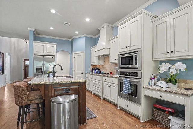 3426 W Edgewater Place, Broken Arrow, OK 74012
