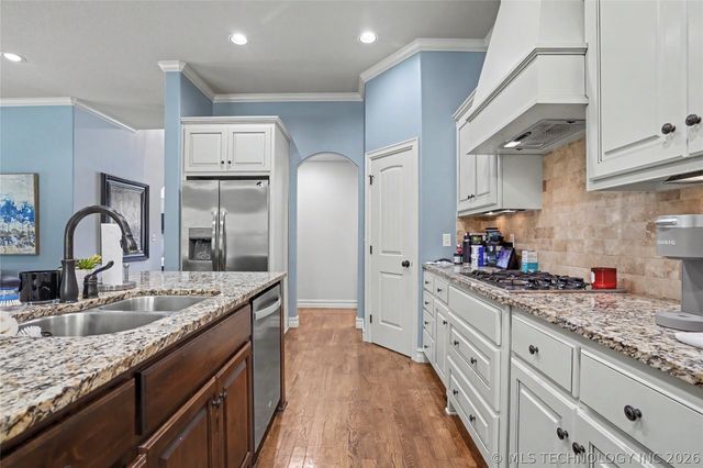 3426 W Edgewater Place, Broken Arrow, OK 74012