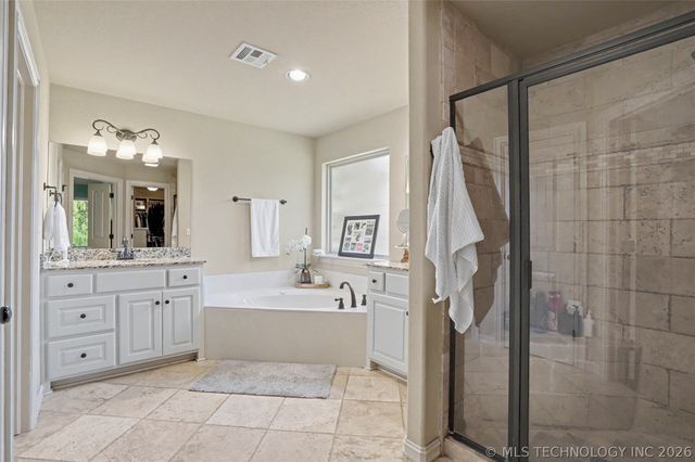 3426 W Edgewater Place, Broken Arrow, OK 74012