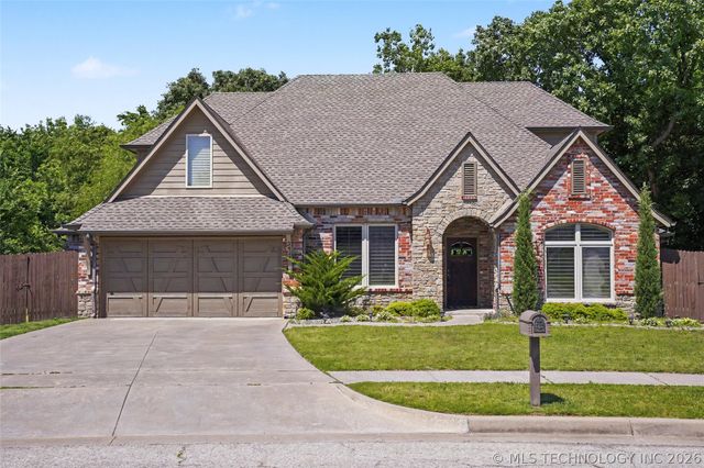 3426 W Edgewater Place, Broken Arrow, OK 74012