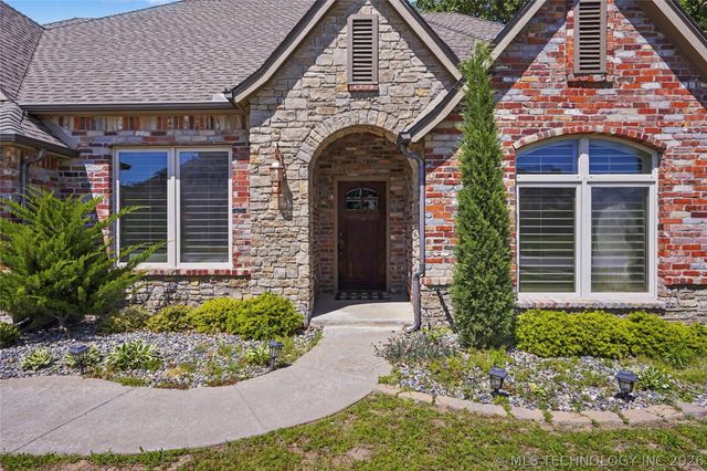 3426 W Edgewater Place, Broken Arrow, OK 74012