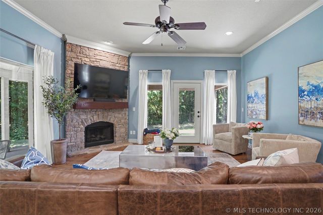 3426 W Edgewater Place, Broken Arrow, OK 74012