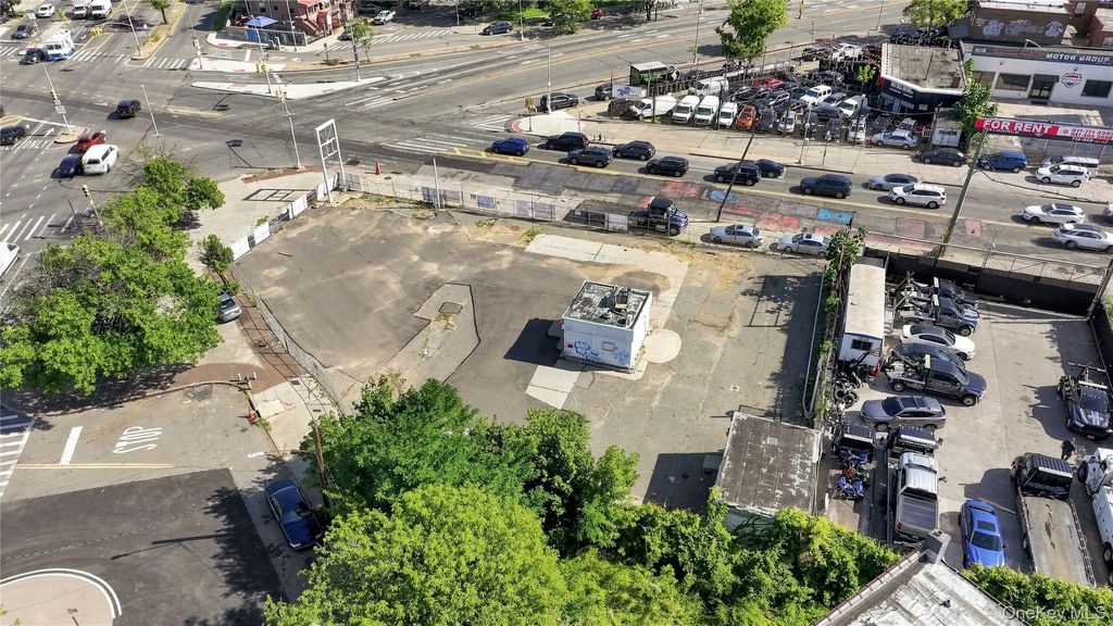 484 Remsen Avenue, Brooklyn, NY 11236 — exterior