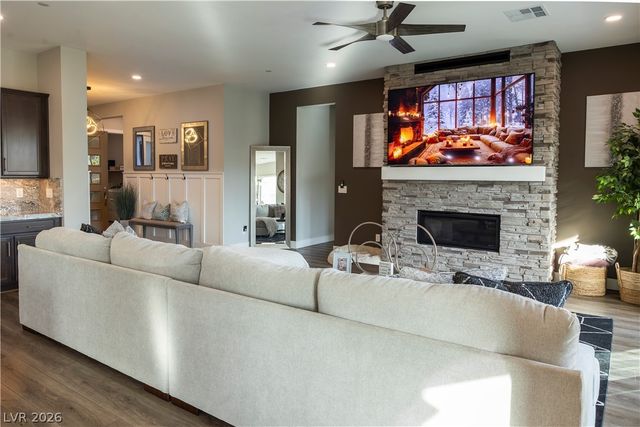 7433 Deschutes Circle, Las Vegas, NV 89129