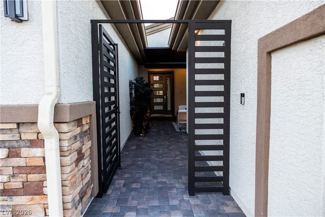 7433 Deschutes Circle, Las Vegas, NV 89129
